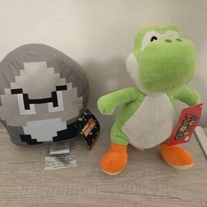 Super Mario Brothers Plush Nintendo Green Yoshi Dinosaur Toy & Gray Goomba NEW